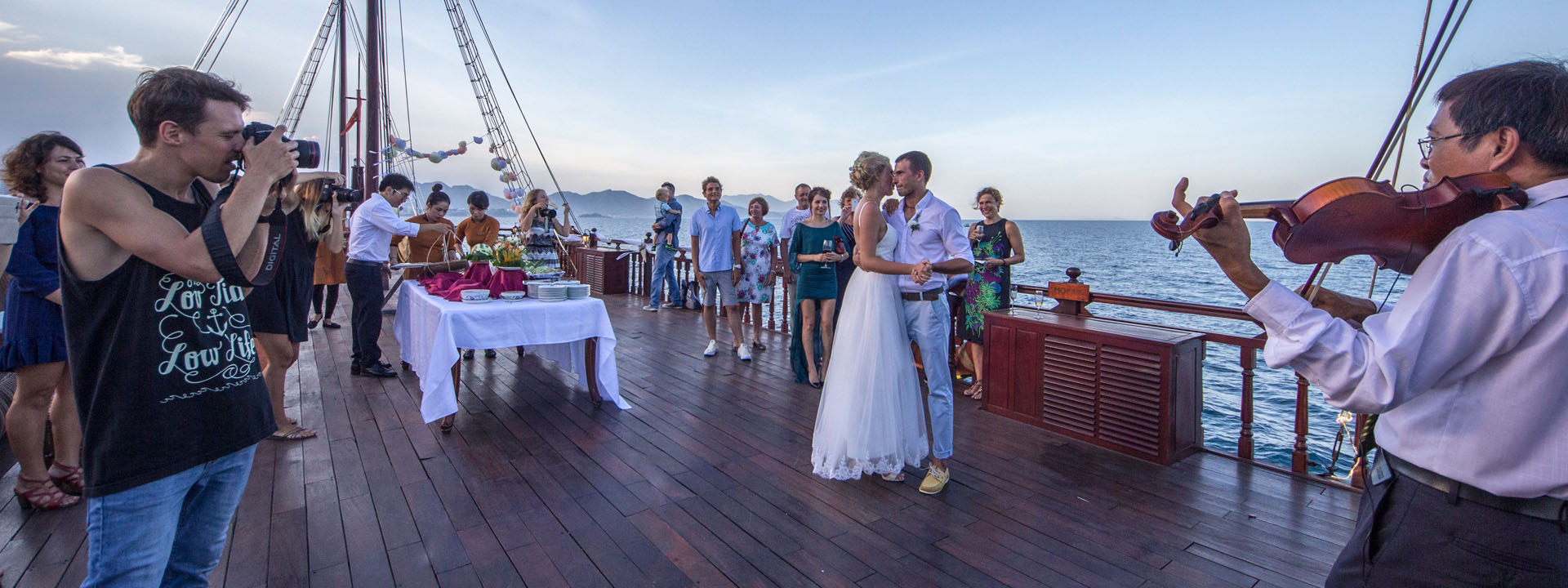 Experience The Untimate Sunset On The Emperor Cruises