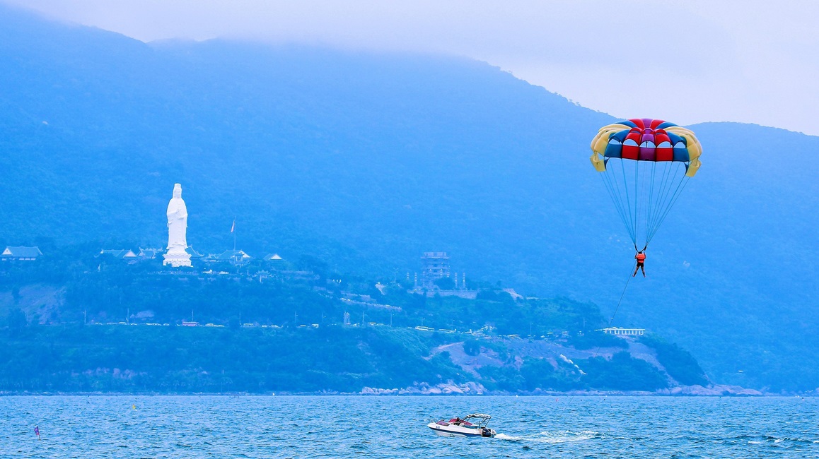 Vietnam vacation packages for a beach, sun and sand