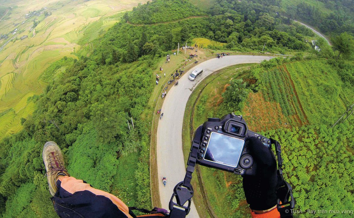 Paragliding in Khau Pha –  New adventure experience when traveling to Vietnam