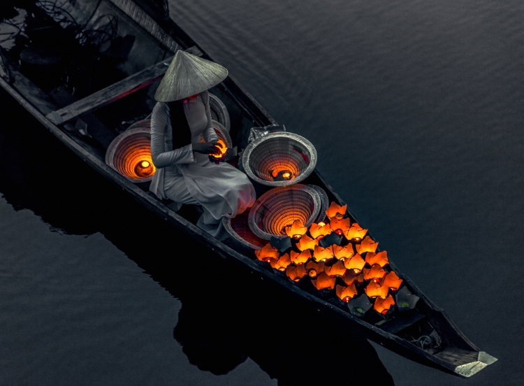 PERFUME RIVER – THE ROMANTIC BEAUTY OF HUE