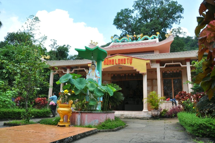 Su Muon Pagoda | Top 5 unique pagodas on Phu Quoc