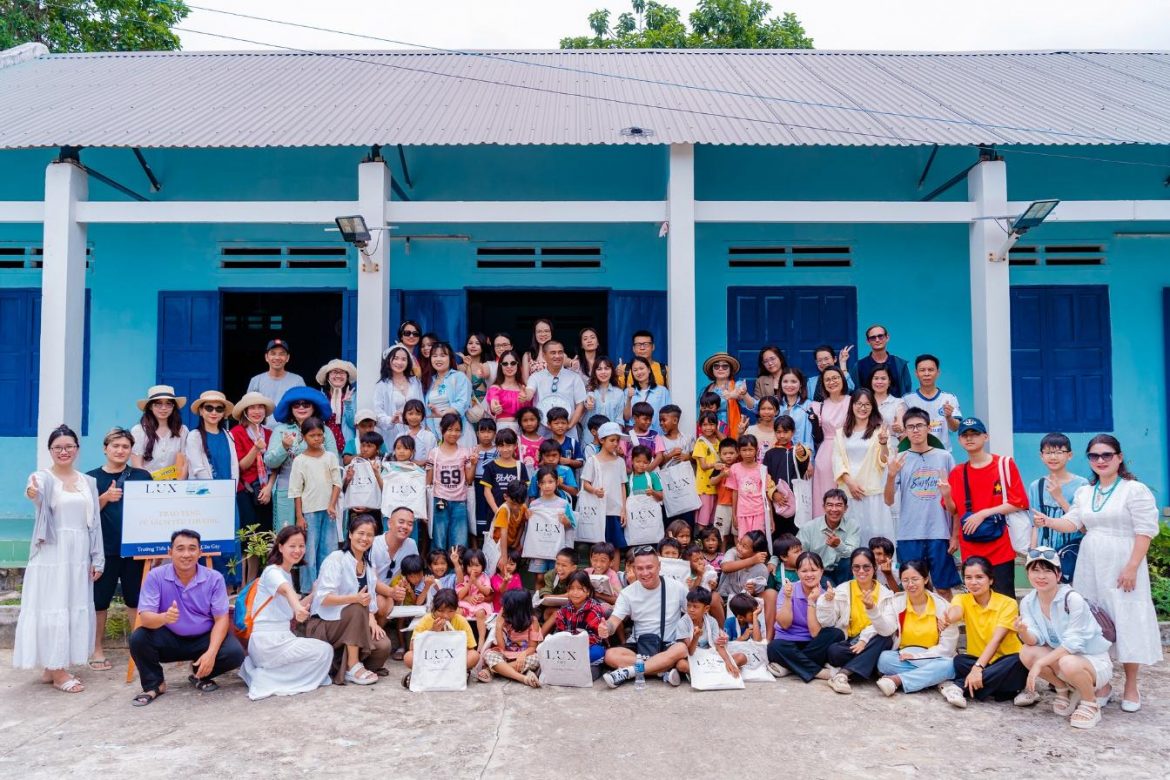 LUX TRAVEL DMC COMPLETES “LIBRARY OF LOVE” PROJECT